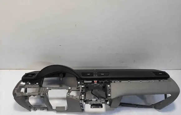 Volkswagen PASSAT B6 Dashboard 3C1857003SR