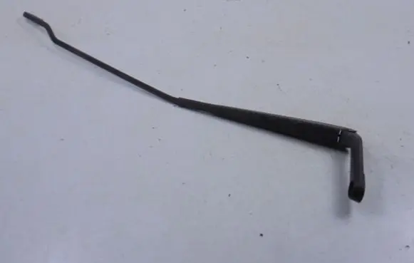 Skoda Octavia Mk1 (1U) Front wiper blade arm 1J1955410A