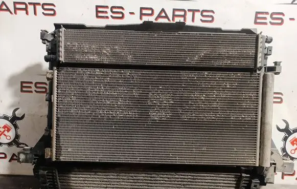 Renault Master III Radiator support slam panel