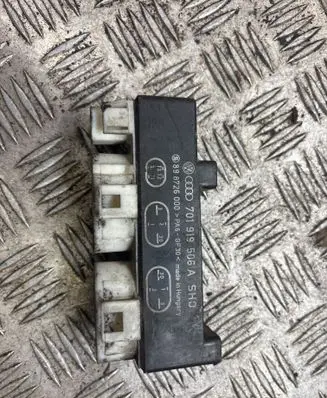 Volkswagen Transporter - Caravelle T4 Coolant fan relay 701919506A 898726000