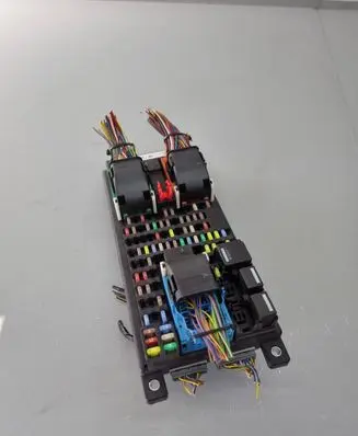 Land Rover Discovery Sport Fuse module Fk7214f041ac
