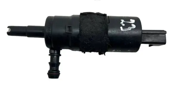 Skoda Octavia Mk2 (1Z) Headlight washer pump 3B7955681 001016