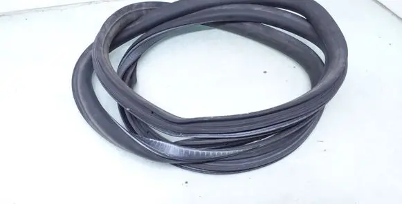 Volkswagen Caddy Sliding door rubber seal 2K5843792B
