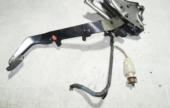 Clutch pedal
