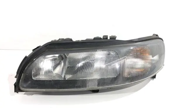 Volvo V70 Headlight/headlamp 8620686