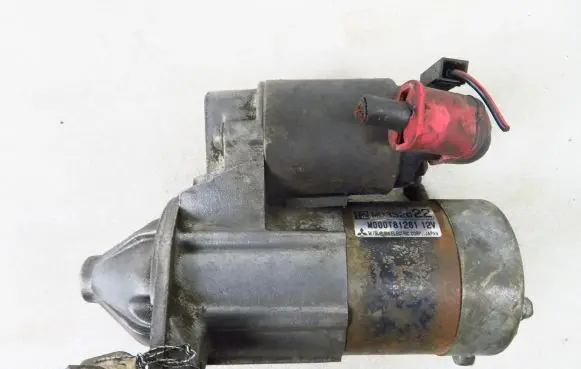 Mitsubishi Carisma Starter motor M000T81281 MD332022