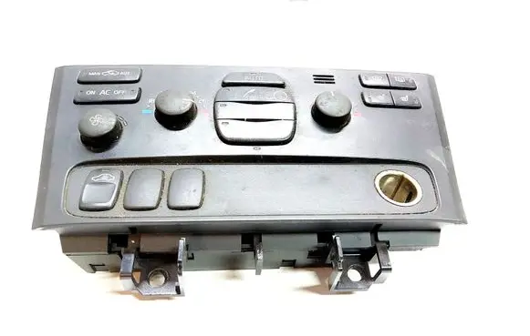 Volvo XC70 Climate control unit 8691876
