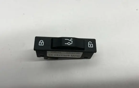 BMW 5 F10 F11 Tailgate/boot open switch button 9253780 61319253780
