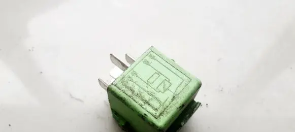 BMW 5 E39 Other relay 61368373700 61.36-8373700
