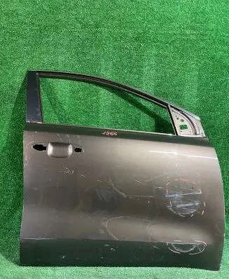 KIA Sportage Front door