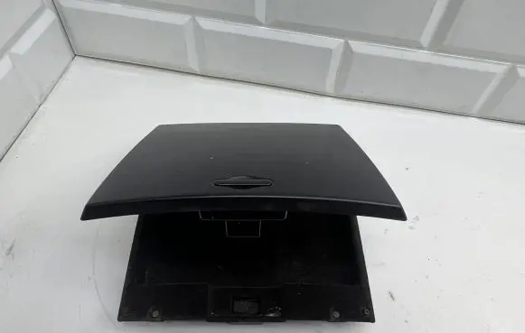 KIA Sorento Front trunk storage compartment TBT13 40226