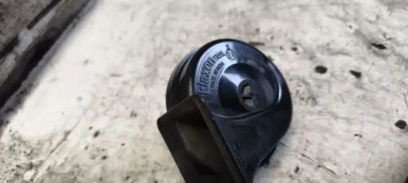 BMW 5 E60 E61 Horn signal TR99
