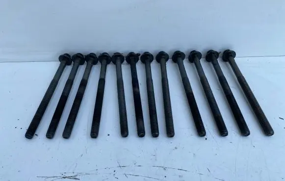 Volvo V70 Cylinder head bolts 
