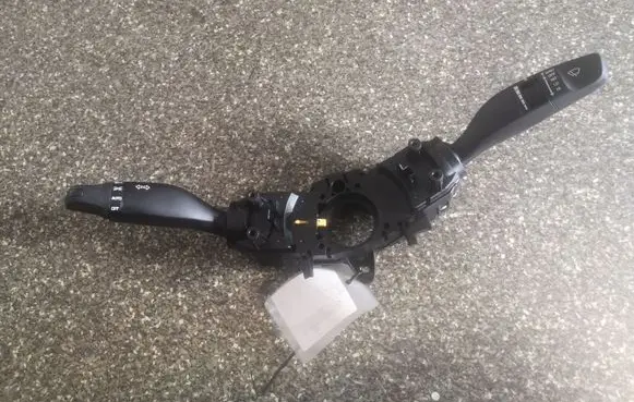 Hyundai Ioniq Wiper turn signal indicator stalk/switch 93400F2500