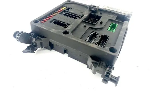Ford Galaxy Fuse module 7m0971882a 7m0962258j