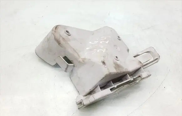 Ford Focus Rear bumper mounting bracket F1EB-17A881-A