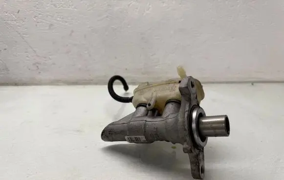 Renault Scenic III - Grand scenic III Master brake cylinder 460910006R