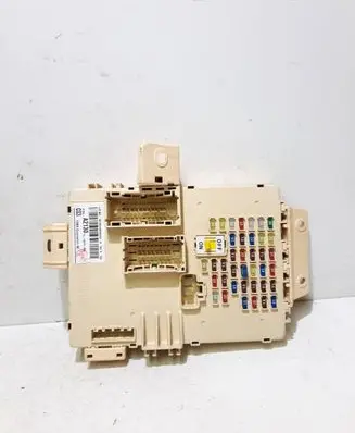 KIA Ceed Fuse module 91950A2130 A21301608200 1316819006
