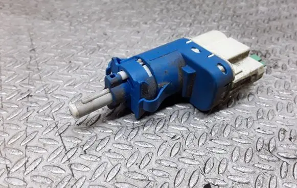 Ford Focus C-MAX Brake pedal sensor switch 3M5T9C872AB