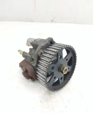 Nissan Almera N16 Fuel injection high pressure pump 2940000044 RF5C13800A