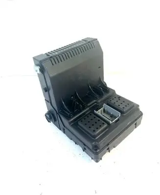 Volvo XC70 Central body control module 30765149 28024622