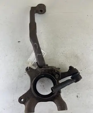 Toyota Land Cruiser (J120) Front wheel hub spindle knuckle