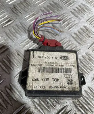 Audi A4 S4 B6 8E 8H Light module LCM 4B0907357 060799 5LA00784500