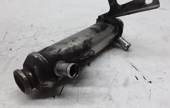 Opel Vectra C EGR valve cooler 55203716