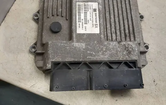Opel Combo D Engine control unit/module 55578395 BC0092934C