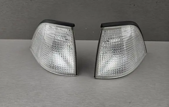 BMW 3 E36 Front indicator light 9403093 9403094 82199403093