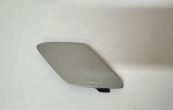 Volvo XC60 Front tow hook cap/cover 32234934