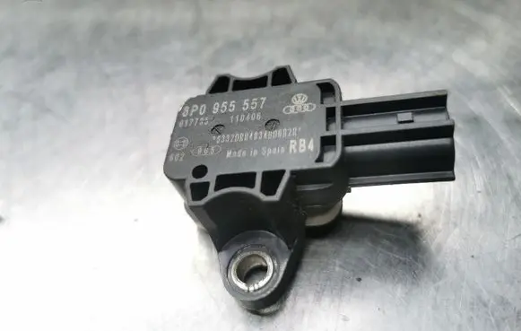 Audi A3 S3 8P Airbag deployment crash/impact sensor 8P0955557