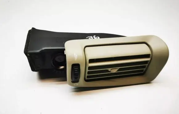Volvo XC90 Dashboard side air vent grill/cover trim 8663486
