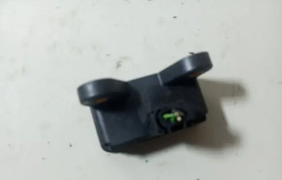 Opel Zafira B ESP acceleration yaw rate sensor 13257072 GE70G04E20 10170106313