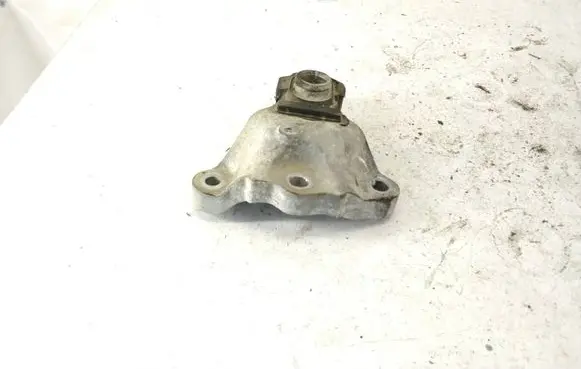 Volvo V60 Gearbox mounting bracket F7001021