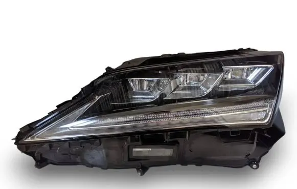 Lexus RX 330 - 350 - 400H Headlight/headlamp 811500E290