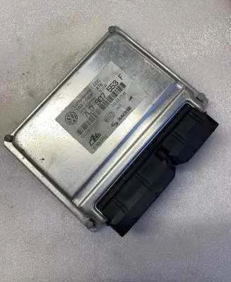 Volkswagen Touareg I Suspension control unit/module 7L0907553F 5SG00907303