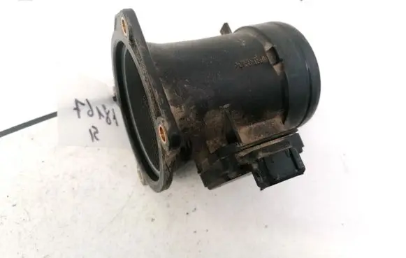 Audi A4 S4 B5 8D Mass air flow meter 058133471 AFH6010B