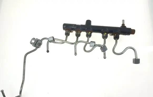 Ford Mondeo MK V Fuel injector supply line/pipe 9674300080 94675G01 28285170