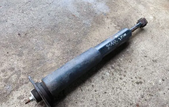 Chrysler 300 - 300C Rear shock absorber/damper P04895513AC