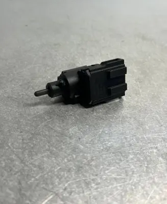 Volkswagen Golf IV Brake pedal sensor switch 1J0945511B