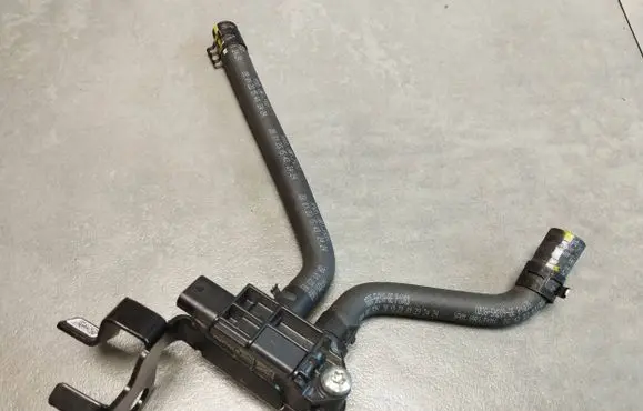 Volkswagen Amarok II Sensor B50243775