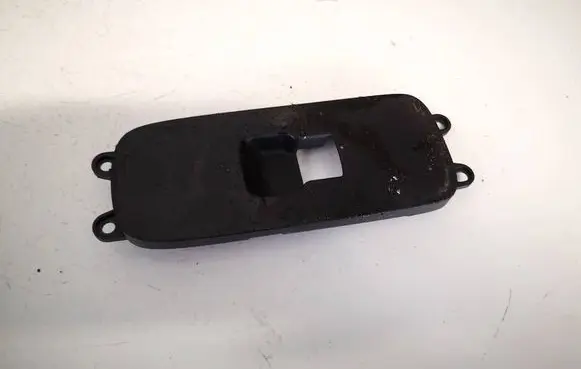 Volvo V50 Front door window switch trim 30658448