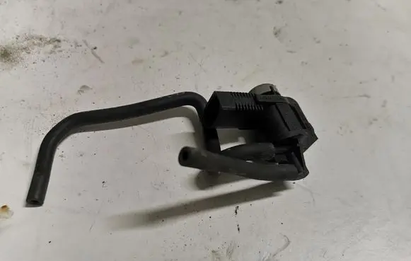 Audi A5 8T 8F Turbo solenoid valve 1K0906283A