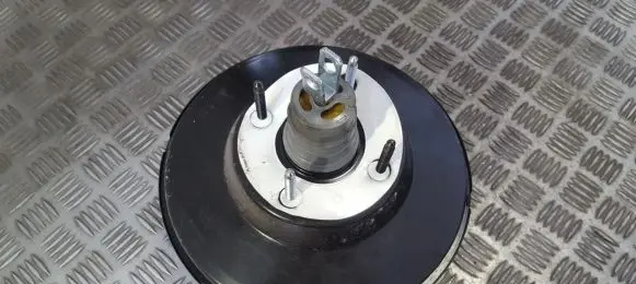 Ford Focus Brake booster dv612b195tb dv61-2b195-tb