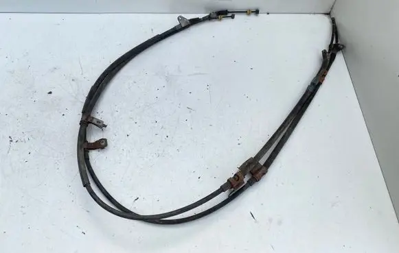 Toyota Avensis T220 Handbrake/parking brake wiring cable 