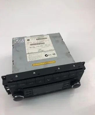 Jeep Cherokee Radio/CD/DVD/GPS head unit 05064925AG
