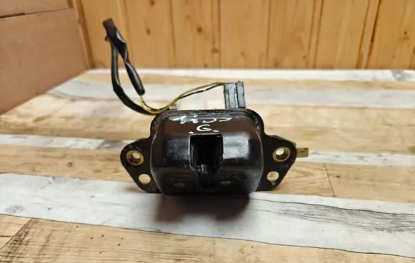 Tailgate/trunk/boot lock/catch/latch