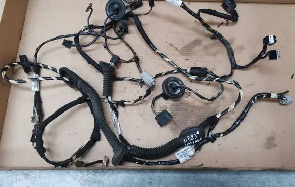 Opel Insignia A Tailgate/trunk wiring harness 13320250 13273612 13273646