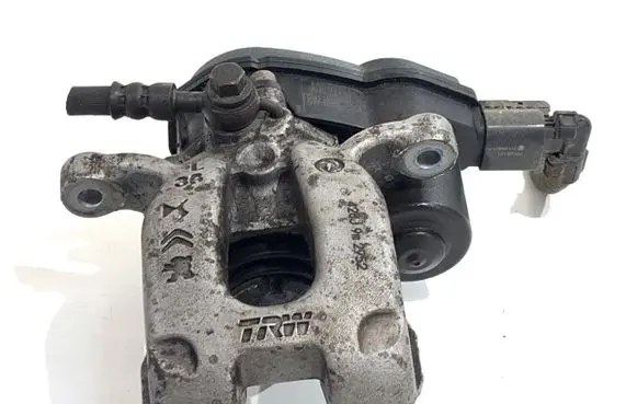 Opel Mokka B Rear brake caliper 9842295280